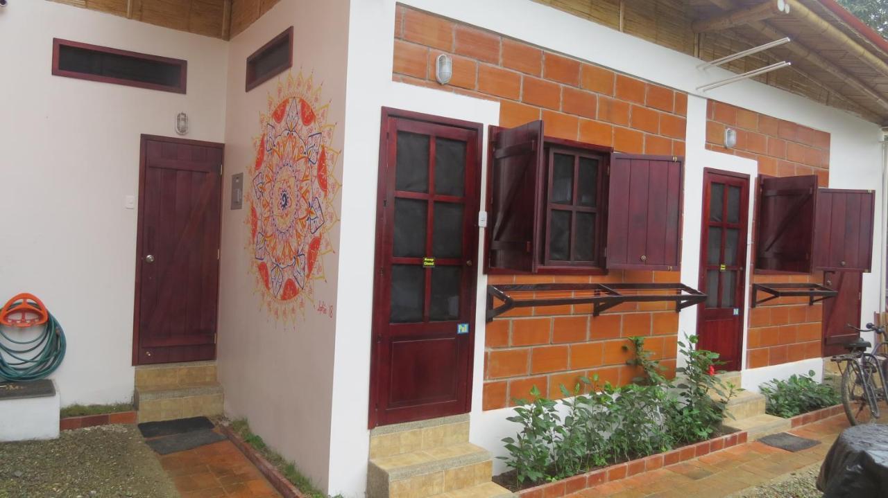 Esperanto Bed & Breakfast Surf Hostel Montañita Eksteriør bilde