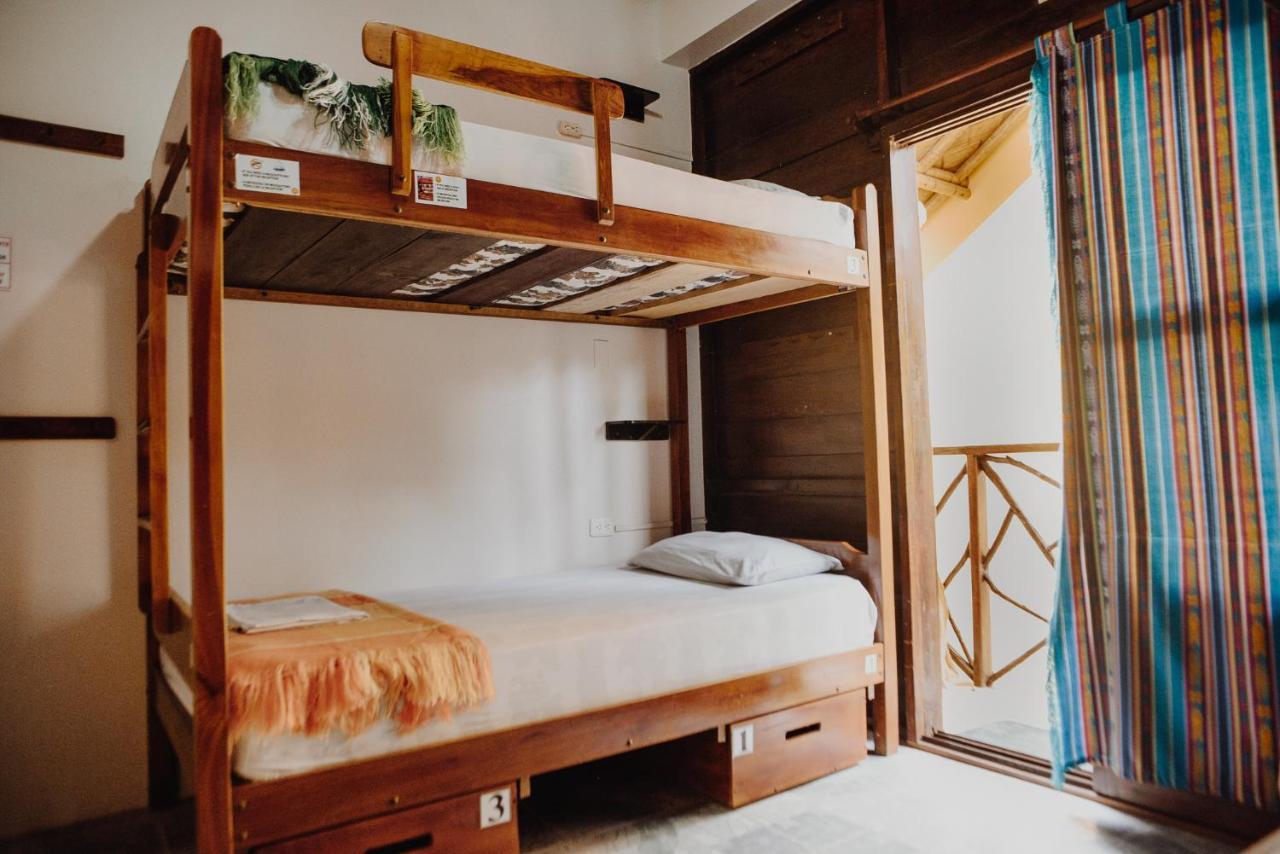 Esperanto Bed & Breakfast Surf Hostel Montañita Eksteriør bilde